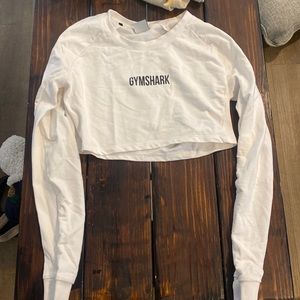 Cropped gymshark workout shirt